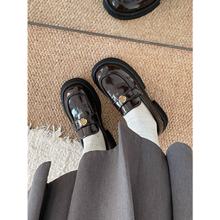 厚底百搭乐福鞋女春秋新款英伦风复古棕色小皮鞋一脚蹬粗跟单鞋潮