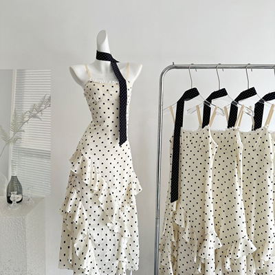 新品WESTAYONE 波点连衣裙女春夏显瘦通勤感