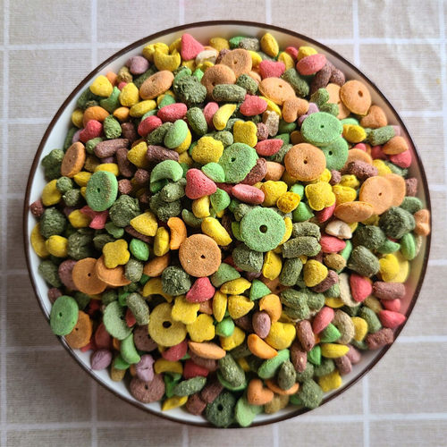 宠物兔彩色混合磨牙零食营养多维