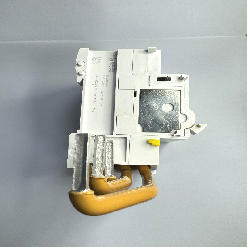 施耐德C120H断路器用漏电附件2P125A300MA 4P125A300MA单附件常用