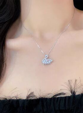 白天鹅形爆闪项链时尚轻奢百搭精致超仙天鹅锁骨链