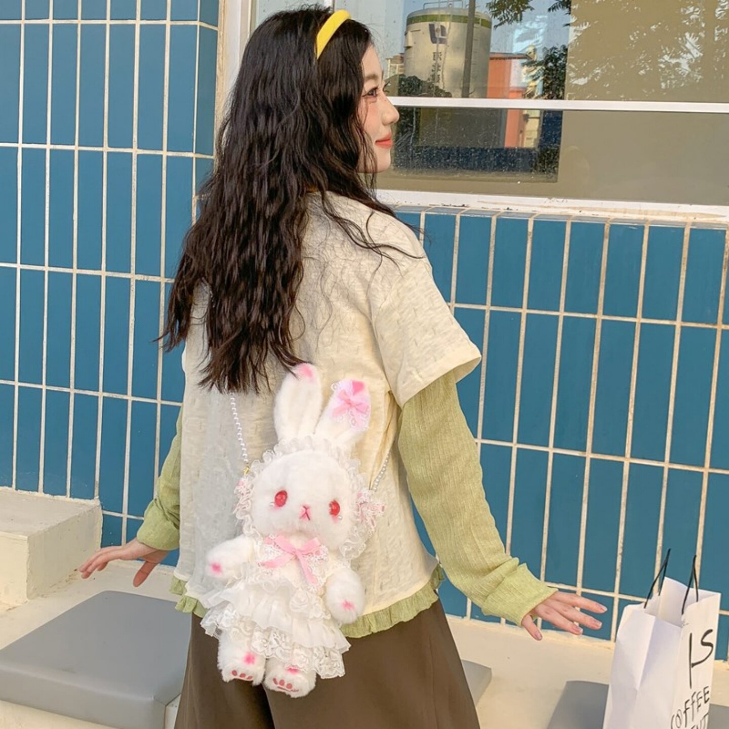 可爱小兔子Lolita玩偶包女2025新款软妹毛绒斜挎包儿童生日礼物