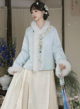 吾欣怡原创[满园花蝶]新中式外套加绒短袄冬款汉服日常马面裙套装