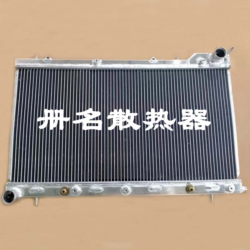 适用于斯巴鲁森林人SG9 2.5T SG5 2.0T 98-07年 全铝加大加厚水箱