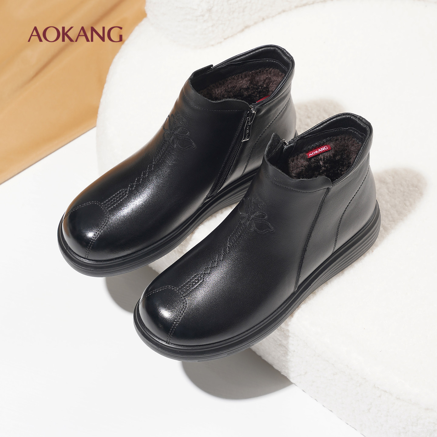 奥康 女鞋2025冬季新款女棉鞋加绒保暖休闲妈妈鞋时尚简约短靴L