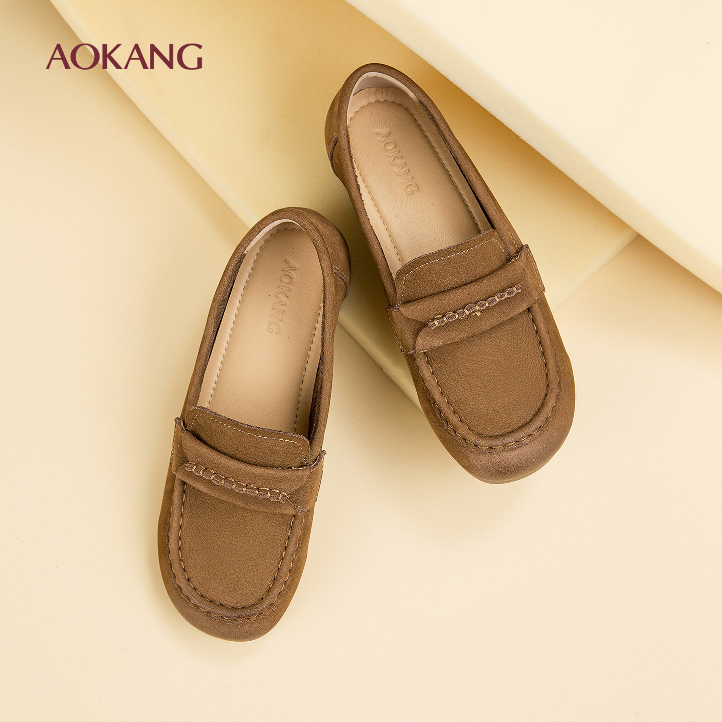 奥康 女鞋2026春季新款真皮舒适乐福鞋时尚通勤豆豆鞋N