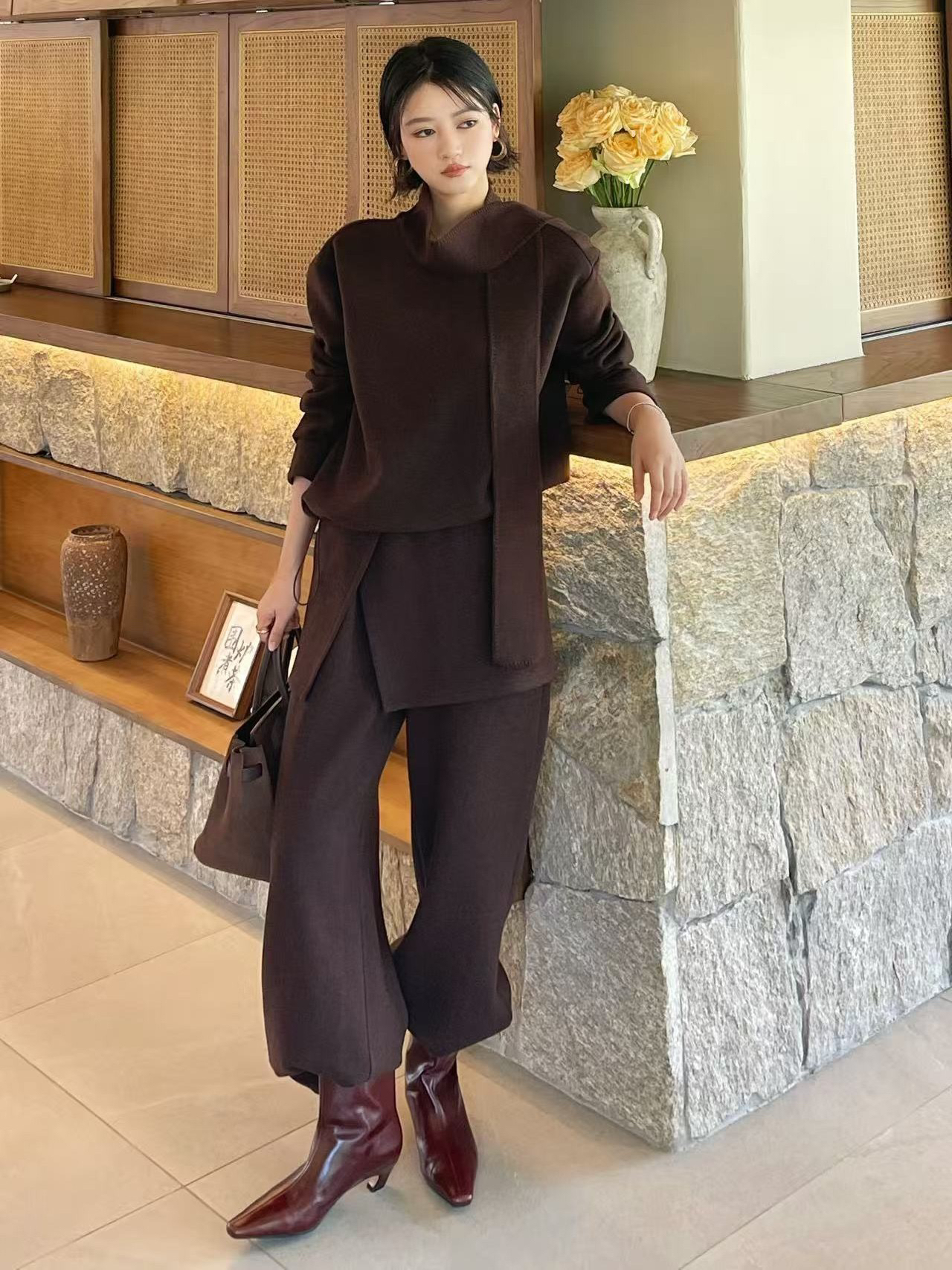 欧洲站2025秋冬V+.com时尚显瘦不规则长袖上衣+阔腿裤两件套装女