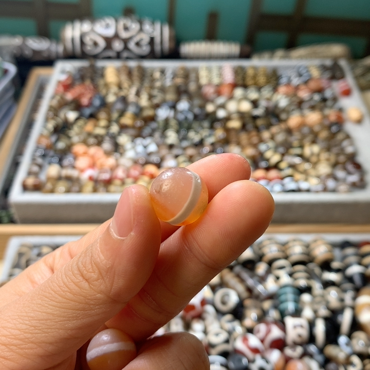 13尺寸西亚老玛瑙线珠天珠