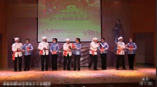 新款中老年合唱团老俩口学毛选演出服老太太老头村姑表演服怀旧衣