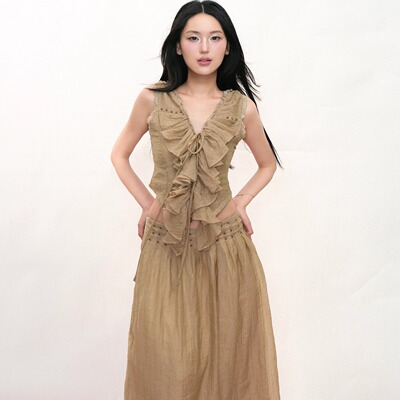 LOCALMANSION原创设计 v领木耳边背心重工铆钉捏褶半身裙中裙套装