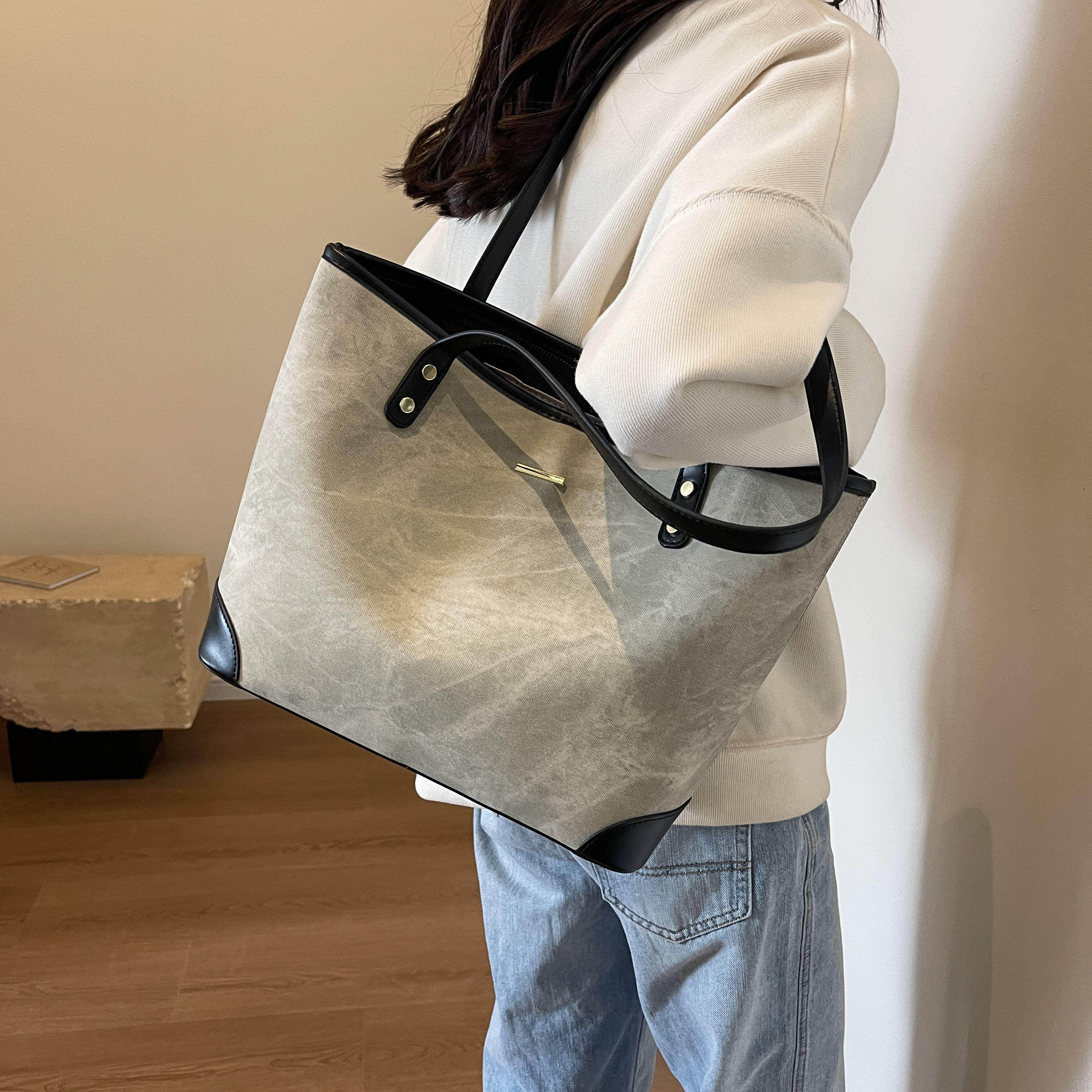 小众设计百搭2025新款日常百搭通勤大容量托特包简约女大学生上课