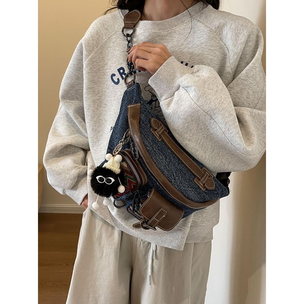 复古牛仔帆布胸包女斜挎腰包民族风大容量夏季休闲潮流斜背饺子包