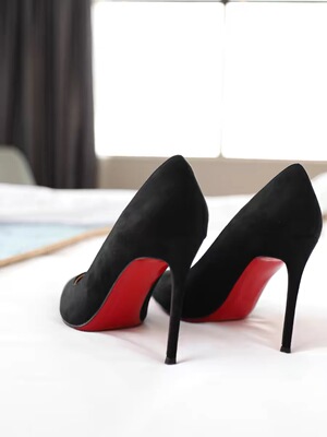 【清兰正版】爆款女黑色绒面红底细跟气质尖头浅口高跟鞋真皮单鞋