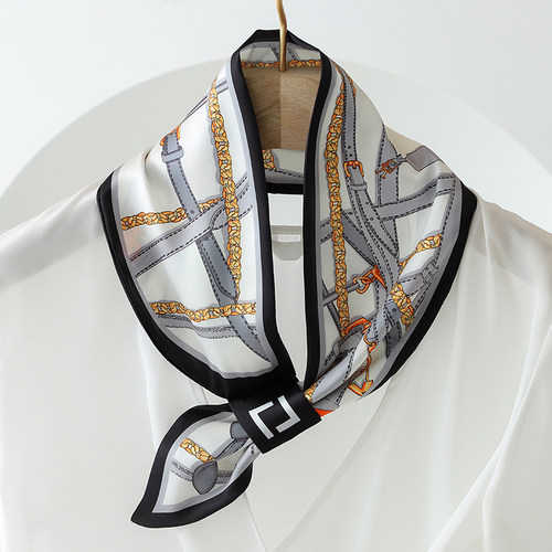 小长条法式搭配衬衫丝带围巾脖子