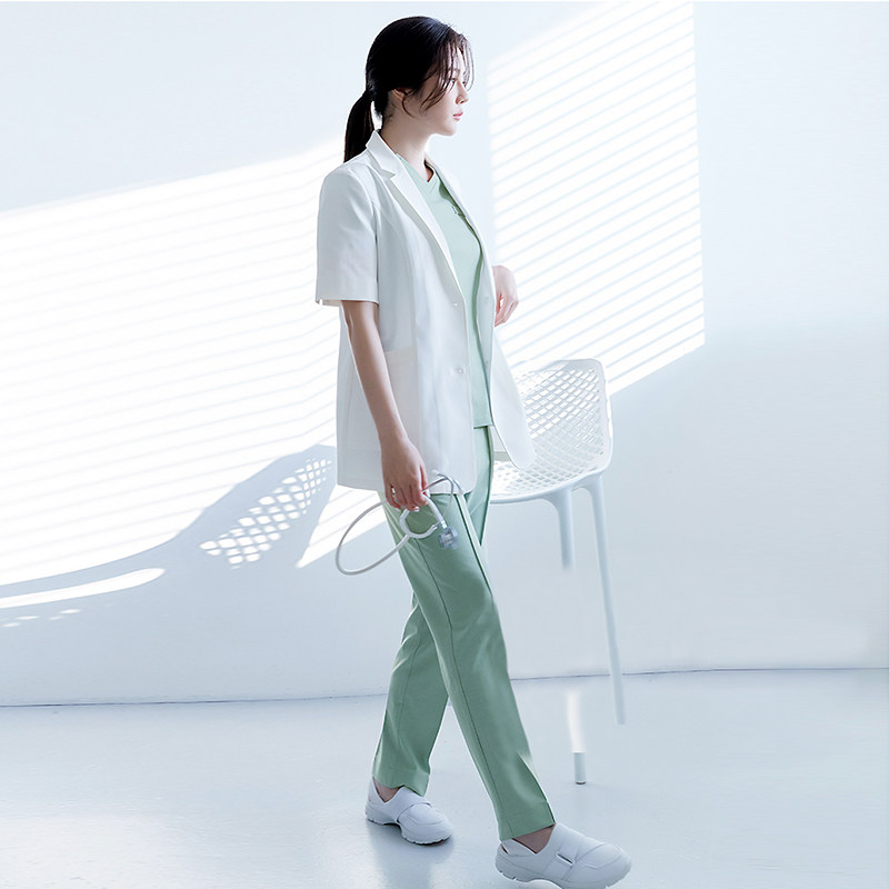 2024 KOREAN VERSION OF HIGH-END SUMMER PHYSICIAN WHITE COAT WOMENS BEAUTY SALON SHORT-SLEEVED DENTIST GOWN SURGICAL GOWN HAND GOWN