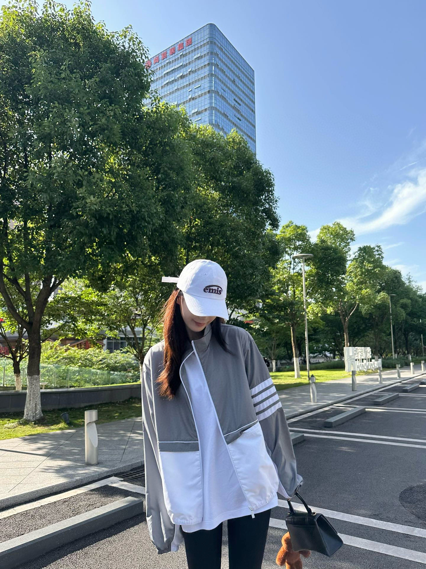 26春夏新款四条杠外套男女同款百搭夹克上衣潮自主灰白拼色风衣,女装/女士精品,短外套,淘宝优惠券,粉丝福利购,淘宝优惠卷