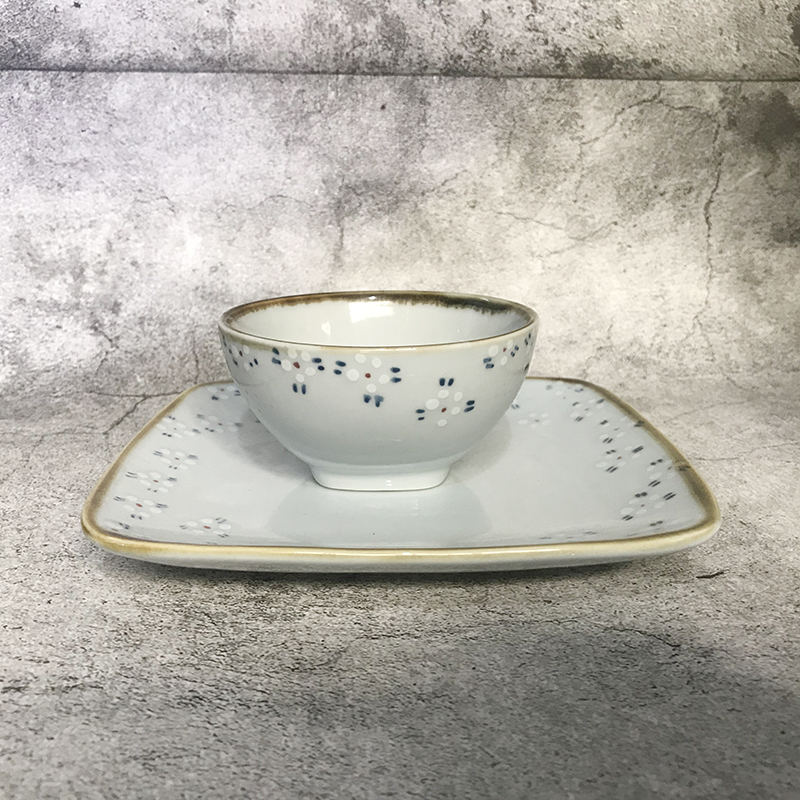 日式和风青灰色碎花小方碟