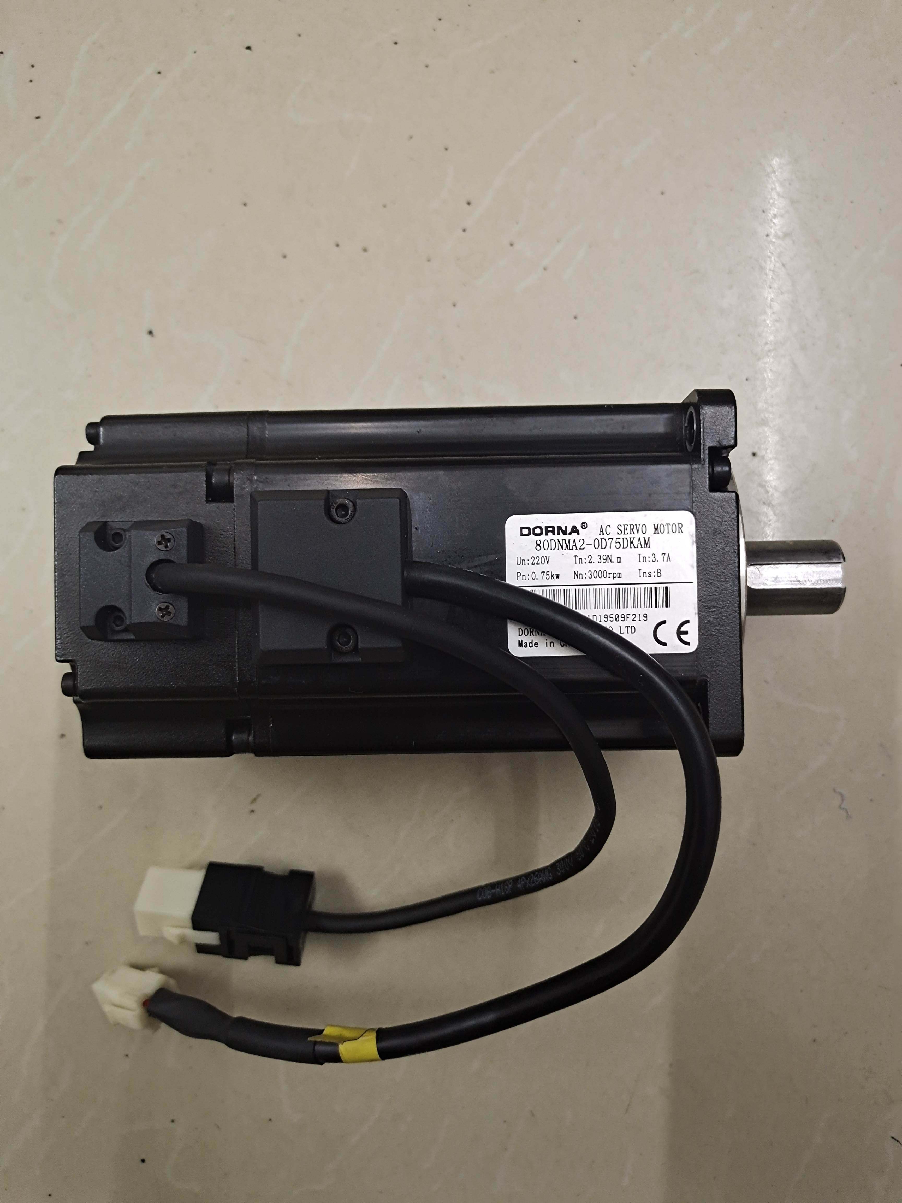 80dnma2-0d75dkam东菱750w 5对极220v伺服电机二手9成新质保半年