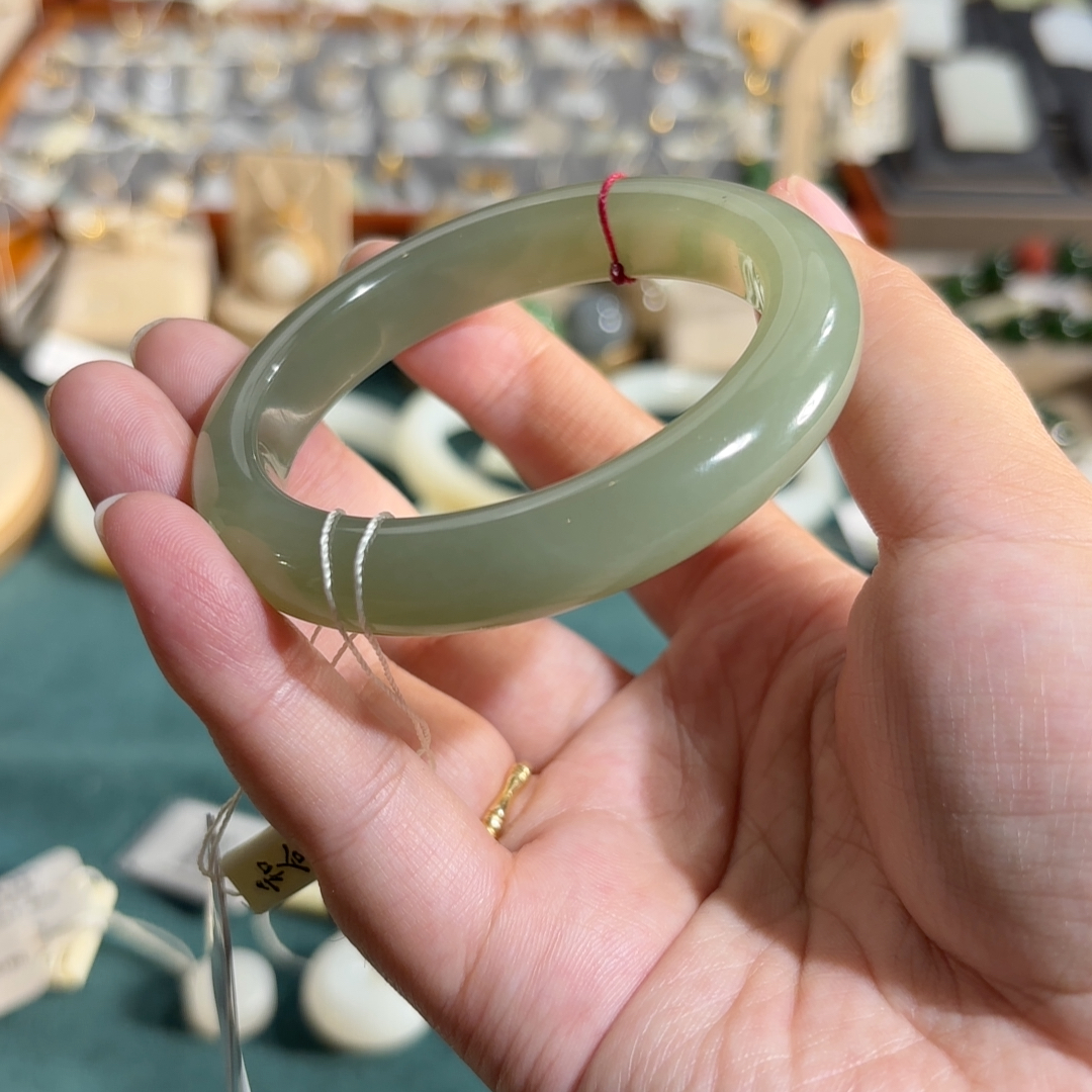 和田玉手镯56圈