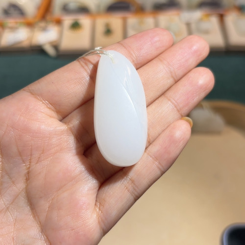羊脂白玉路路通挂件