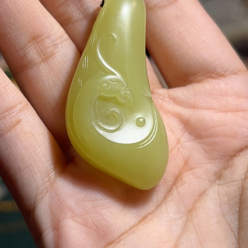 和田玉黄玉凤凰挂件
