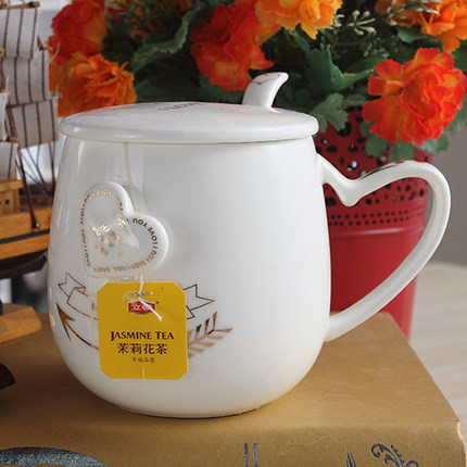 创意个性可爱陶瓷杯子水杯情侣马克杯咖啡牛奶杯带盖勺活动礼品