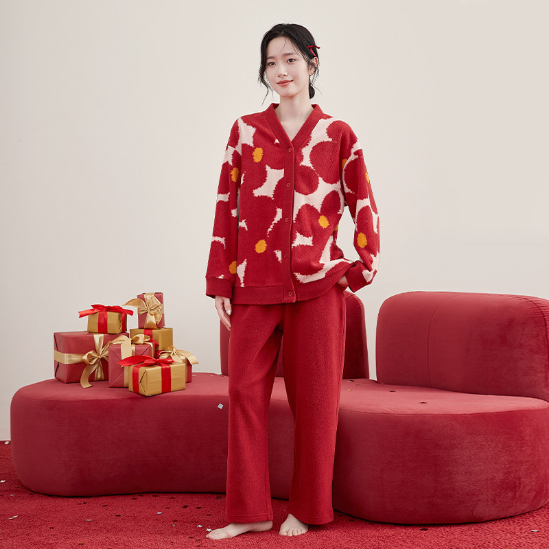 顶呱呱女士摇粒绒家居服套装