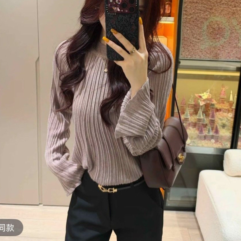 气质针织打底女温柔坑条纹喇叭袖修身显瘦长袖百搭基础款上衣