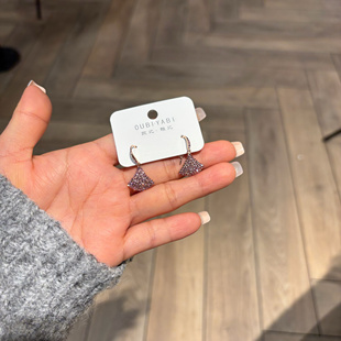 欧比雅比裙子款高级感精致时尚通勤简约小众设计感耳环耳饰42213