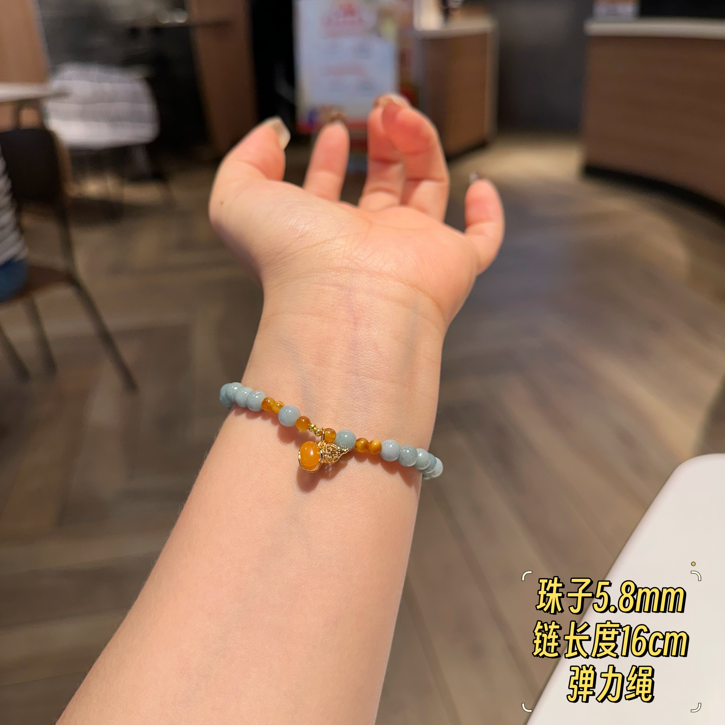 新款时尚百搭简约小众设计高级感手链手串手饰女款轻奢7128