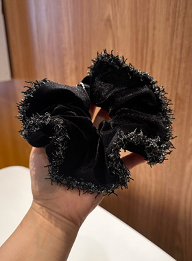 高级感精致时尚百搭丝绒款大气发饰大肠圈发绳发饰979300