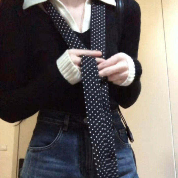 黑色翻领假两件针织毛衣女秋冬内搭设计感修身绝美好看打底衫上衣