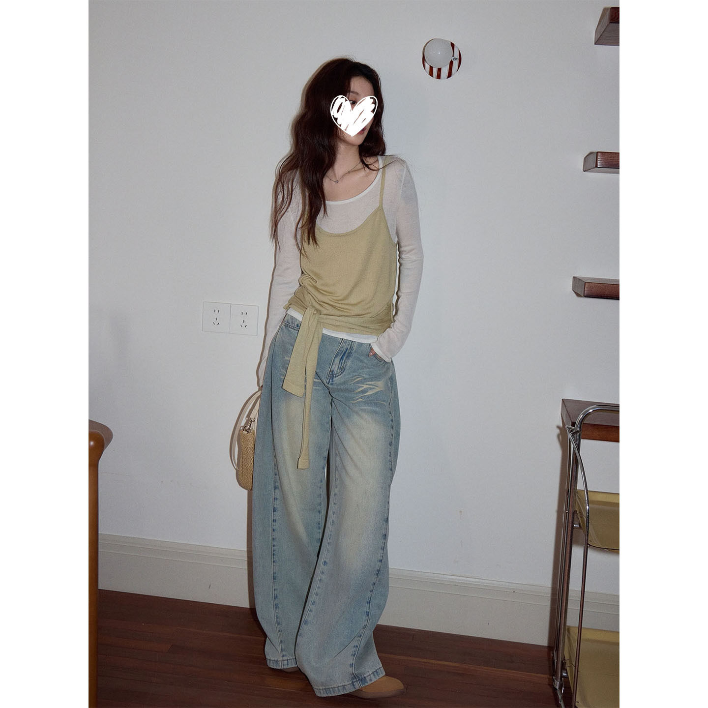 小众设计感白色长袖T恤内搭叠穿多巴胺吊带背心女2025显瘦两件套