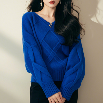 休闲璐/深秋初冬穿搭轻熟气质超好看克莱因蓝小众设计慵懒毛衣女