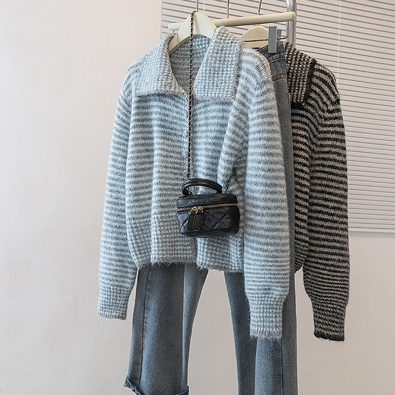大码女装新款韩系高级纽扣polo领针织开衫版宽松条纹毛衣上衣
