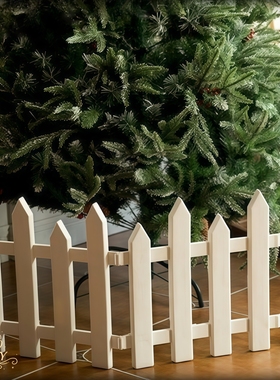圣诞树栅栏圣诞节木纹围栏装饰场景装饰布置白色塑料橱窗店铺耶诞