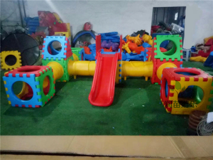 幼儿园钻洞设备欢乐城u乐园多变儿童塑料滑梯多功能组合钻洞
