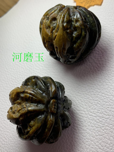正品河磨玉核桃手把件天然皮色核桃手把件岫岩玉核桃