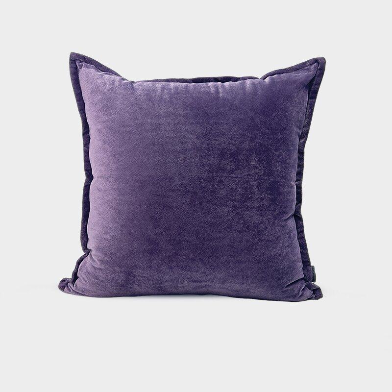 设计师真丝绒搭配沙发紫色靠垫