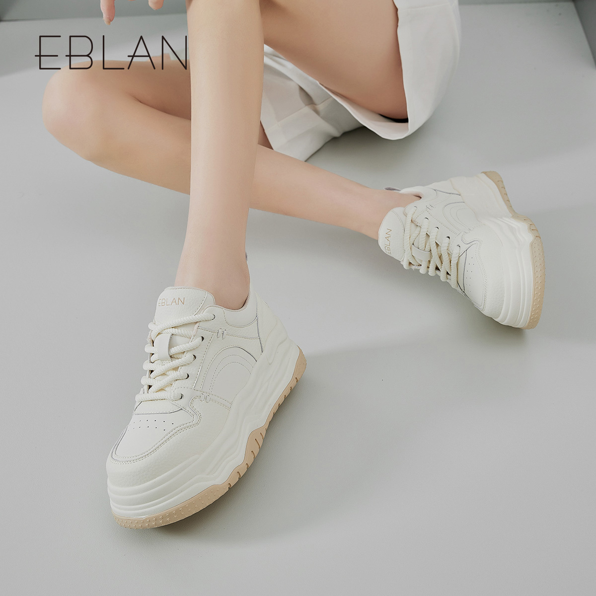 EBLAN/伊伴厚底增高小白鞋2025秋季新款运动休闲板鞋时尚百搭女鞋