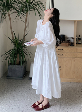 白色法式泡泡袖连衣裙女2025夏季新款慵懒风宽松显瘦甜美