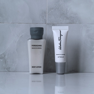 南方航空商务舱 菲拉格慕 BIANCO DI CARRARA 身体乳 润唇膏10ml