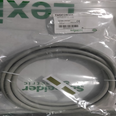 施耐德BMXFCC1001离散量输入/输出电缆FCN到HE10接头用于直接接