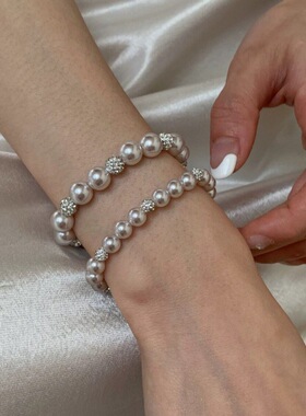 温婉赫本曼塔玫瑰冷调粉紫珍珠手链法式轻奢叠戴手串小众日常手饰