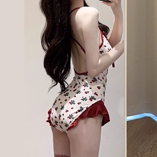 世可儿元气欧美沙滩度假风印花红色连体泳衣女长袖裙三件套泡温泉