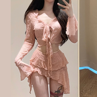 世可儿长袖 比基尼四件套仙女风泳衣分体 性感显瘦纯欲度假温泉裙式