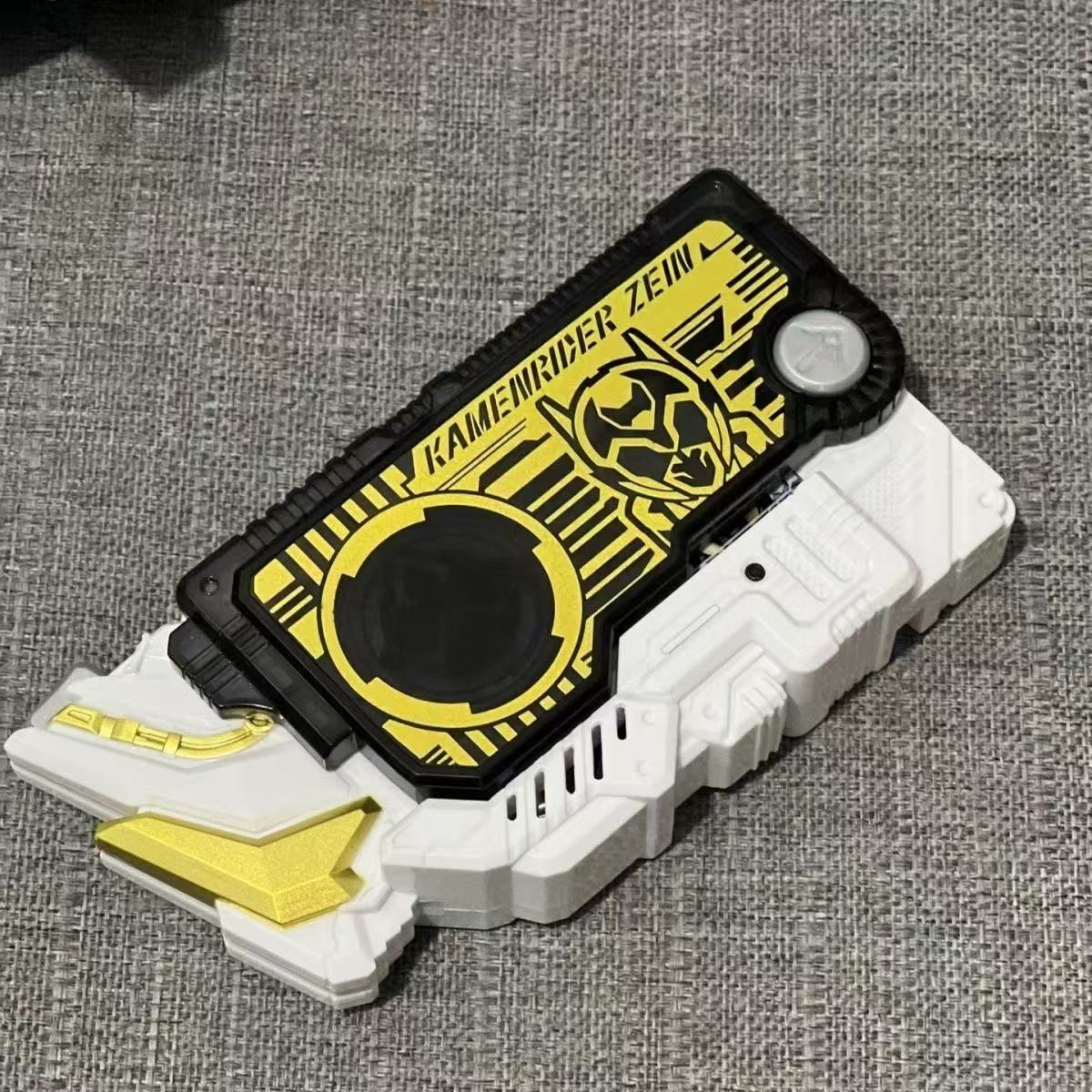 假面骑士歌查德DX界外者善意Zein变身驱动器腰带善意密钥01密钥