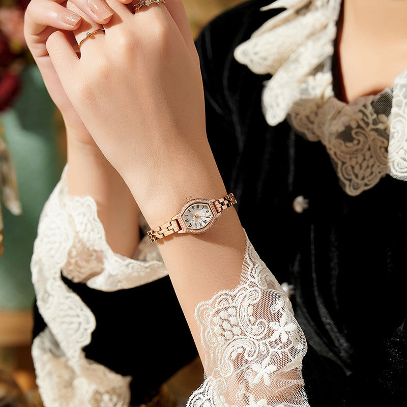 聚利时手表女2025新款满钻小表盘钢带轻奢小众高级感时尚手链女表