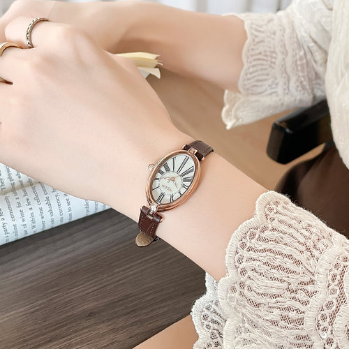 聚利时轻奢复古贝母盘腕表女