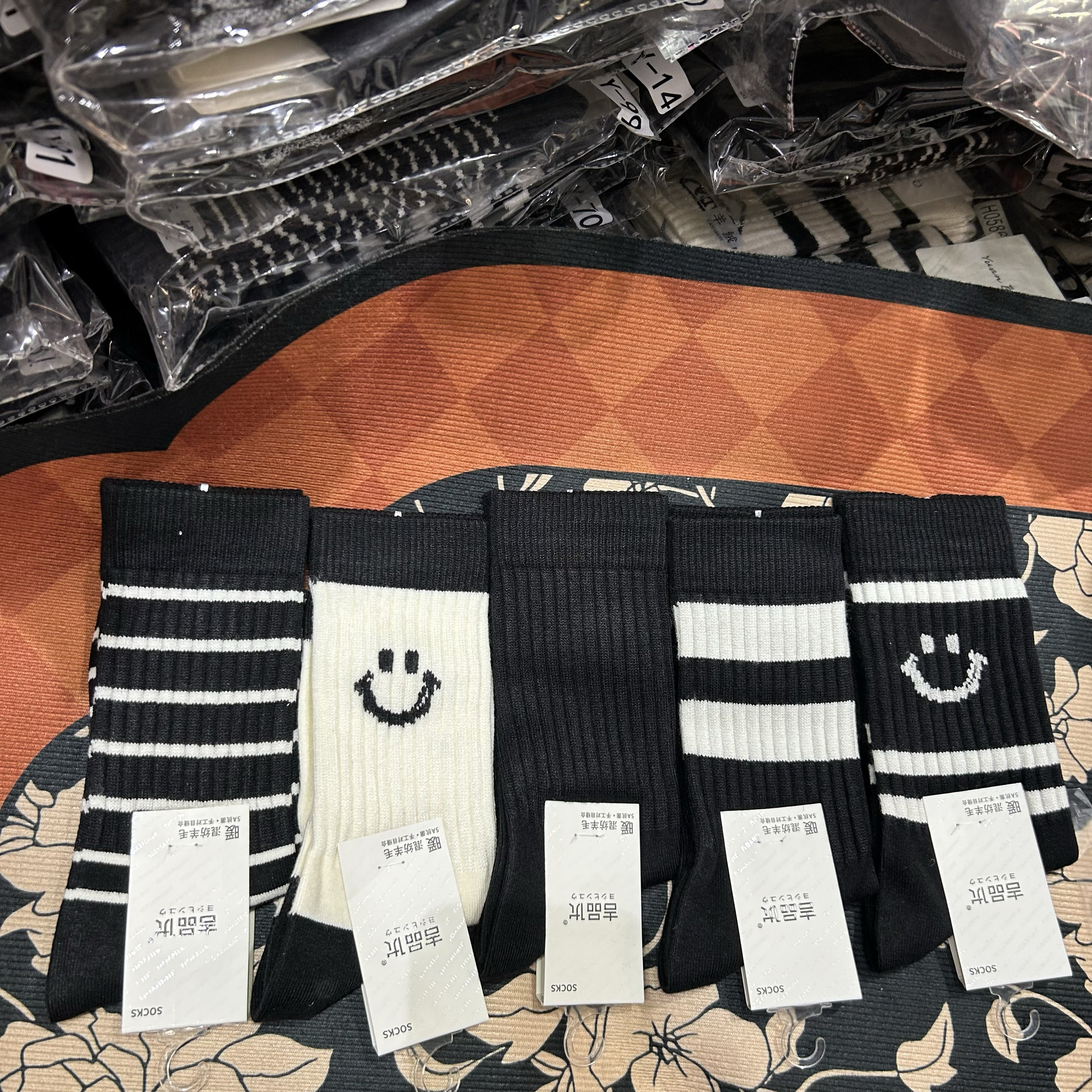 维织女袜吉品优冬季手工对目绵羊毛保暖中高筒橡筋袜子